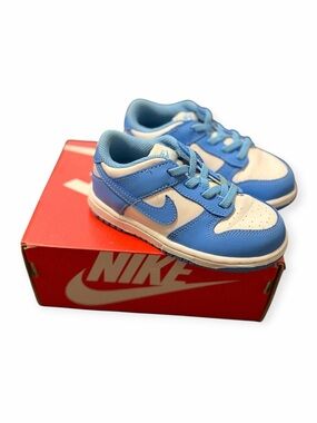 Nike Kids Low-Top Sneakers in Light Blue and White